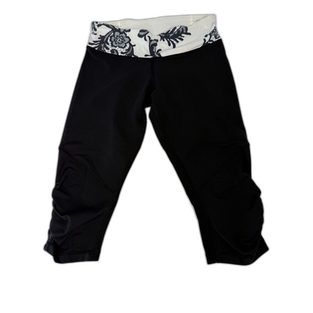 Lululemon Wunder Under Crop Black with Lace Waistband - Size 4/6 (Small)